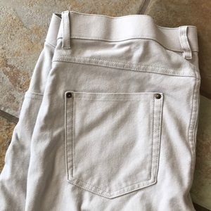 Brand New Hue Jegging